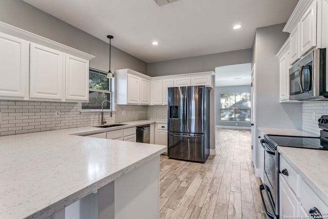 3102 Mares Meadows, San Antonio, TX 78247