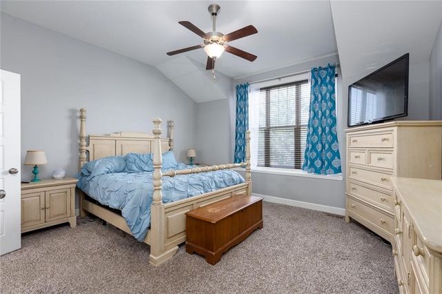 10523 N Randolph Avenue, Kansas City, MO 64157
