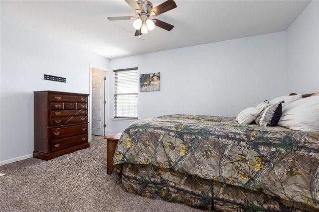 10523 N Randolph Avenue, Kansas City, MO 64157