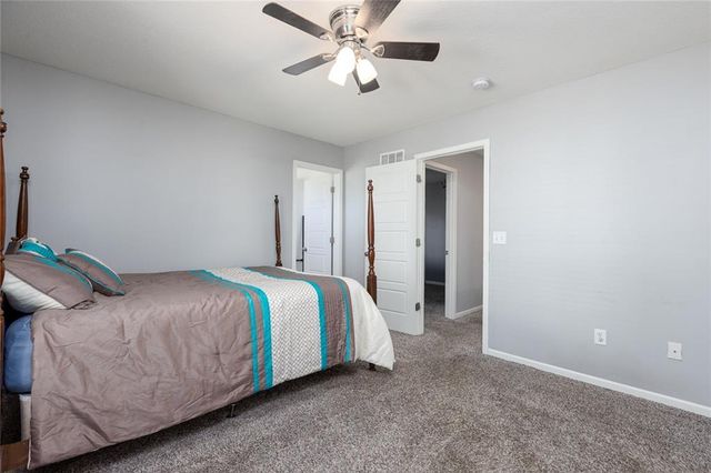 10523 N Randolph Avenue, Kansas City, MO 64157