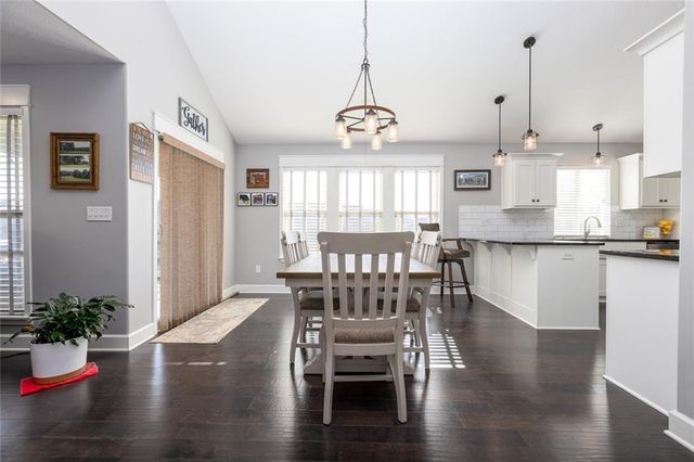 10523 N Randolph Avenue, Kansas City, MO 64157