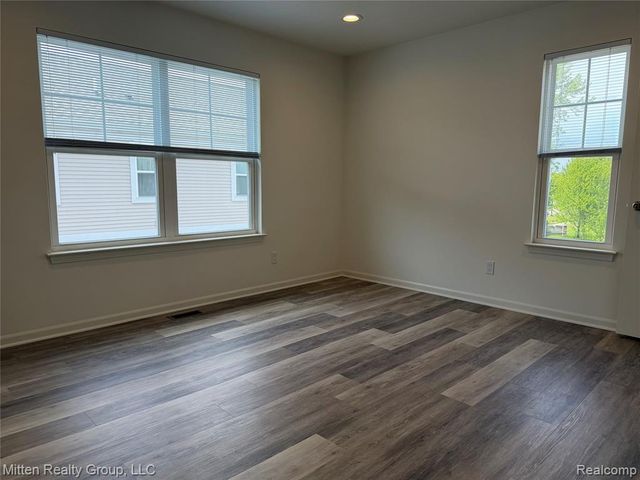 441 Wright Street 52, Wixom, MI 48393