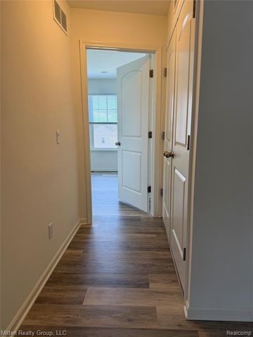 441 Wright Street 52, Wixom, MI 48393