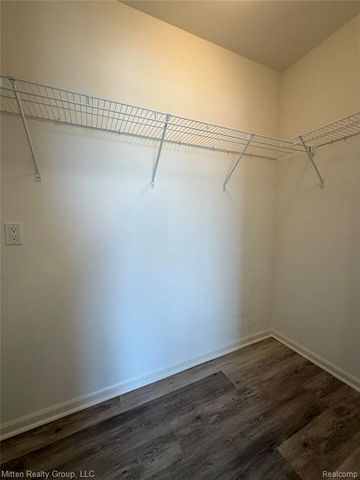 441 Wright Street 52, Wixom, MI 48393