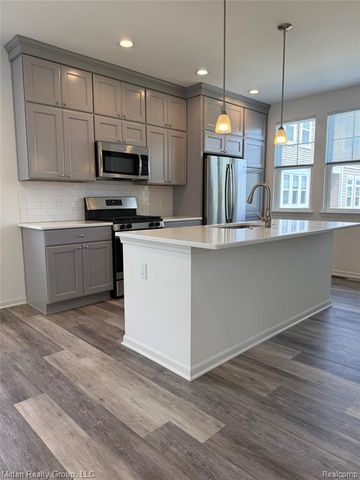 441 Wright Street 52, Wixom, MI 48393
