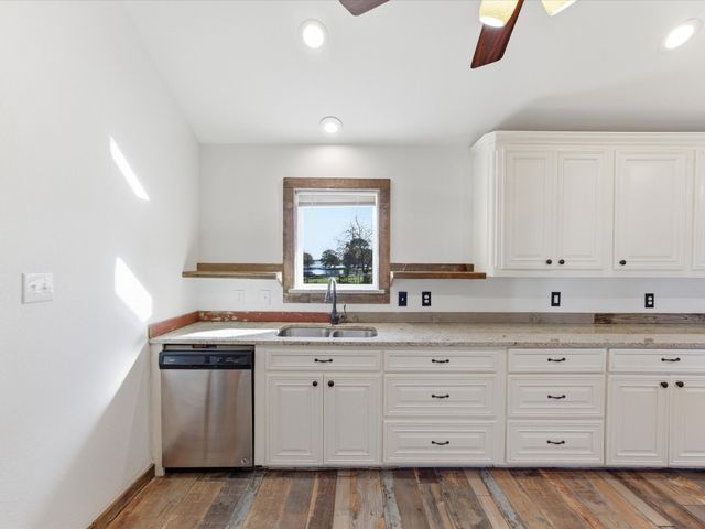 116 County Road 1559, Alba, TX 75410