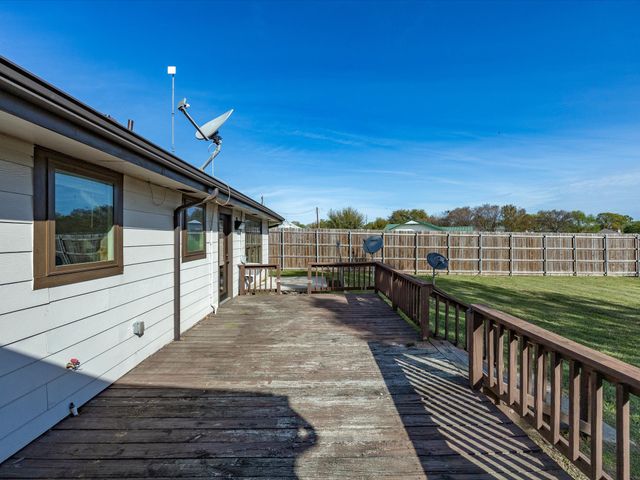 116 County Road 1559, Alba, TX 75410