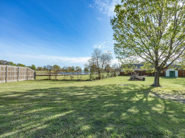 116 County Road 1559, Alba, TX 75410