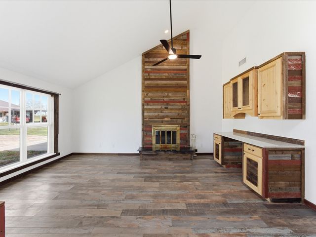 116 County Road 1559, Alba, TX 75410