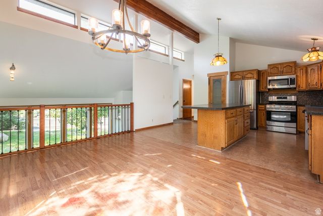 3205 E BELL CANYON RD, Sandy, UT 84092