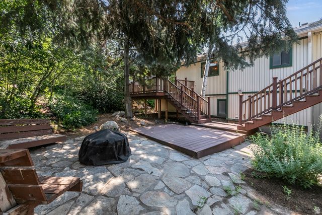 3205 E BELL CANYON RD, Sandy, UT 84092