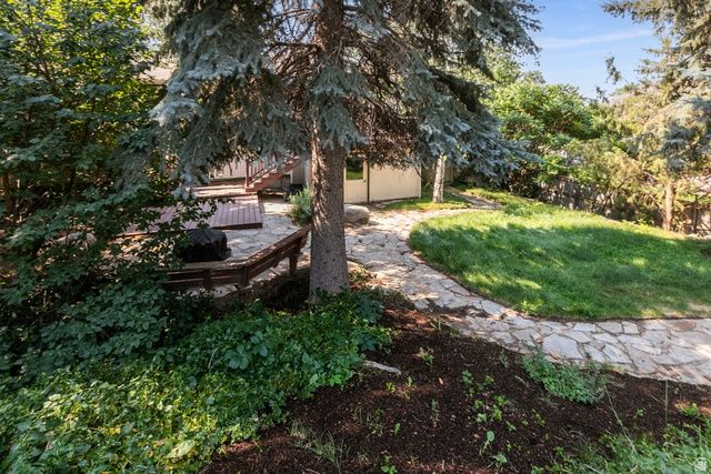 3205 E BELL CANYON RD, Sandy, UT 84092