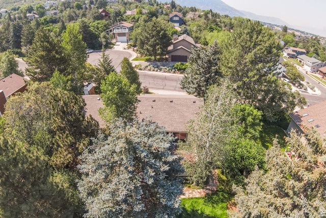 3205 E BELL CANYON RD, Sandy, UT 84092