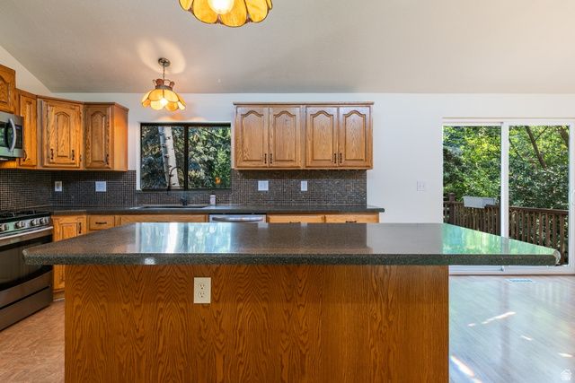 3205 E BELL CANYON RD, Sandy, UT 84092