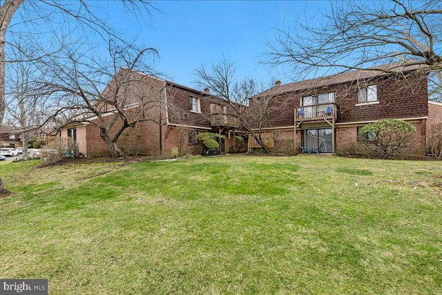 703 MEADOW WOODS, Lawrence Township, NJ 08648