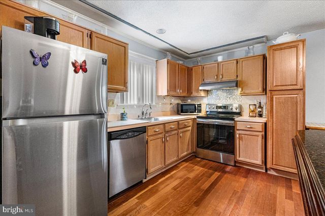 703 MEADOW WOODS, Lawrence Township, NJ 08648