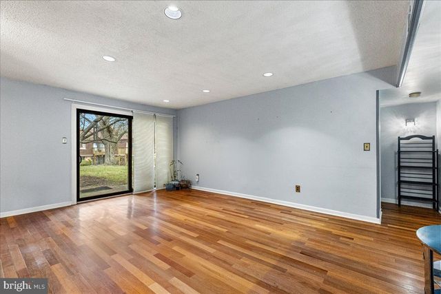 703 MEADOW WOODS, Lawrence Township, NJ 08648