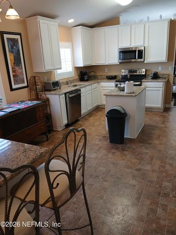 6389 PINEWOOD HILLS Drive, Jacksonville, FL 32218