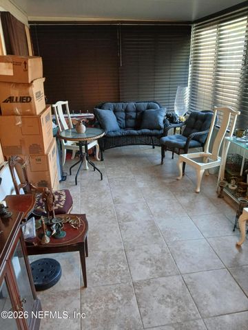 6389 PINEWOOD HILLS Drive, Jacksonville, FL 32218