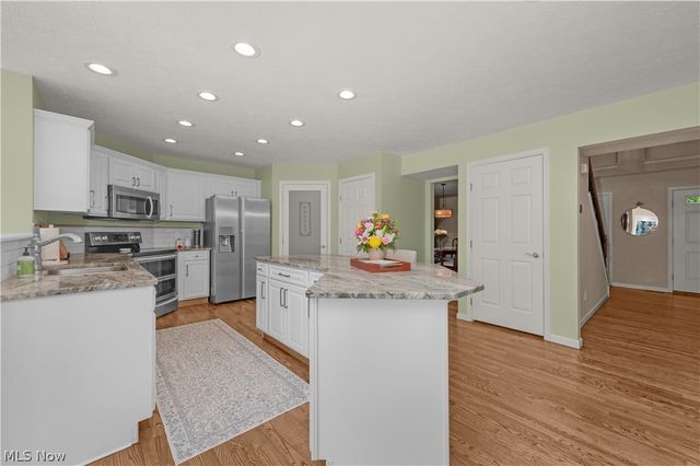 6901 Buck Horn Boulevard, Lorain, OH 44053