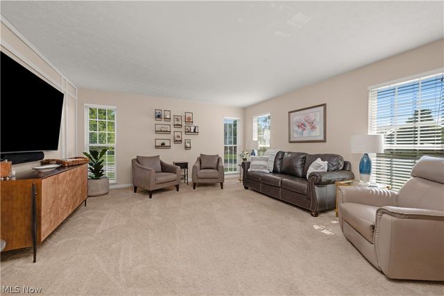 6901 Buck Horn Boulevard, Lorain, OH 44053