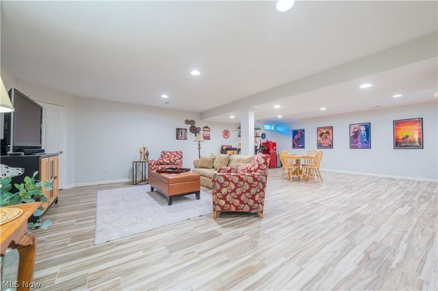 6901 Buck Horn Boulevard, Lorain, OH 44053