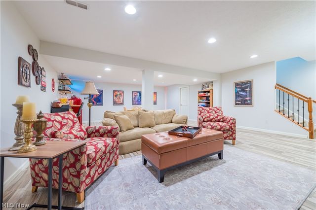 6901 Buck Horn Boulevard, Lorain, OH 44053