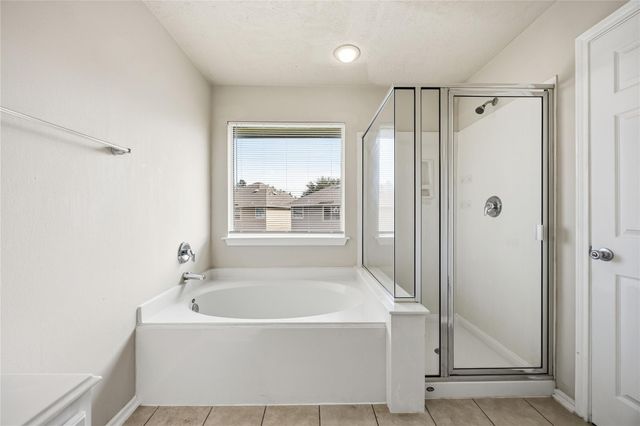 14322 Mooreview Lane, Houston, TX 77014