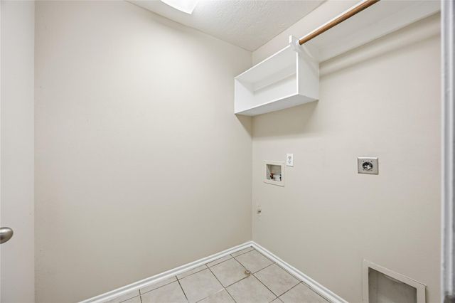 14322 Mooreview Lane, Houston, TX 77014