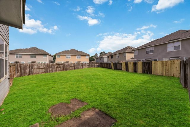 14322 Mooreview Lane, Houston, TX 77014