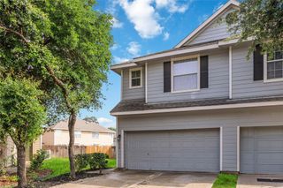 14322 Mooreview Lane, Houston, TX 77014
