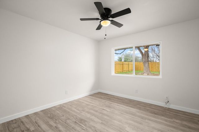 2100 Deadwood DR, Austin, TX 78744