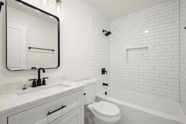 2100 Deadwood DR, Austin, TX 78744