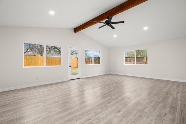 2100 Deadwood DR, Austin, TX 78744