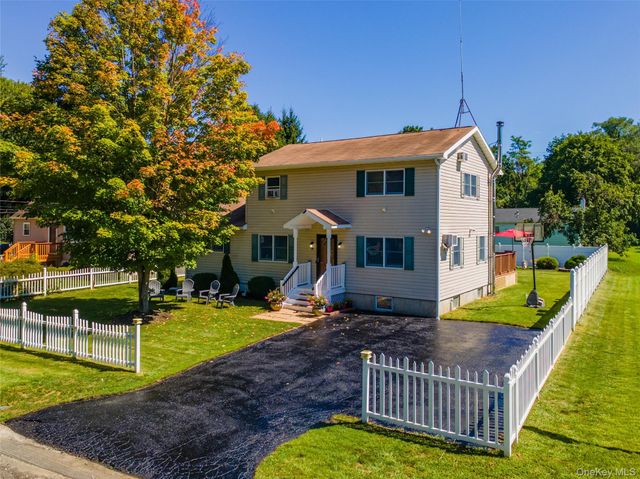 38 Elk Road, Hopewell Junction, NY 12533