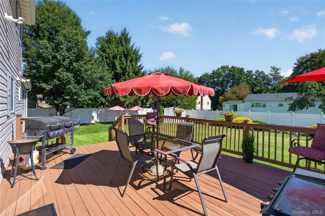 38 Elk Road, Hopewell Junction, NY 12533