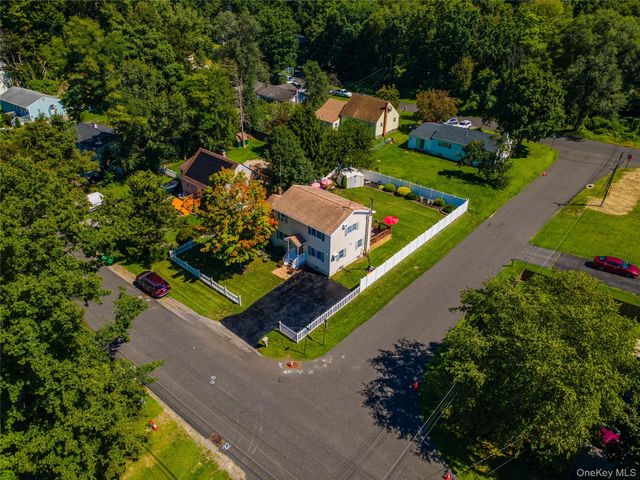 38 Elk Road, Hopewell Junction, NY 12533