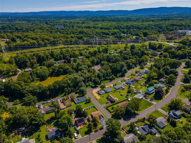 38 Elk Road, Hopewell Junction, NY 12533