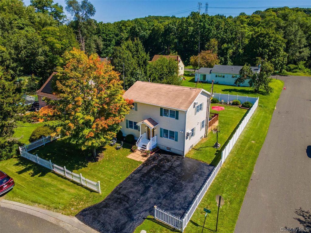 38 Elk Road, Hopewell Junction, NY 12533