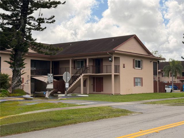 11295 SW 88th Street M109, Miami, FL 33176