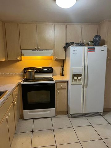 11295 SW 88th Street M109, Miami, FL 33176
