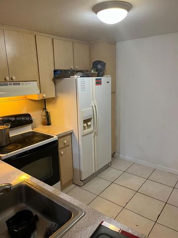 11295 SW 88th Street M109, Miami, FL 33176