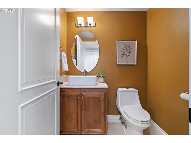 5841 Se COLUMBIA Way 104, Vancouver, WA 98661