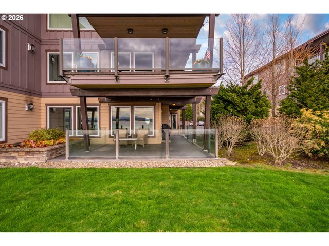 5841 Se COLUMBIA Way 104, Vancouver, WA 98661