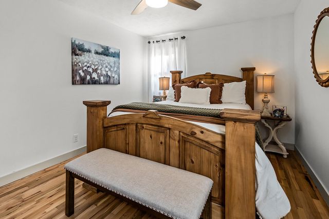 2463 S Westwood Avenue, Springfield, MO 65807