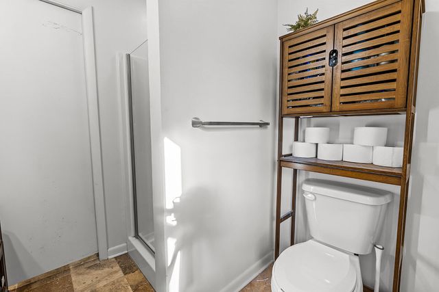 2463 S Westwood Avenue, Springfield, MO 65807