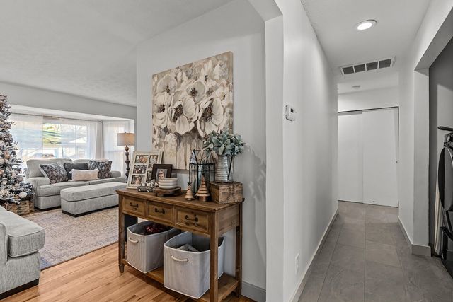 2463 S Westwood Avenue, Springfield, MO 65807