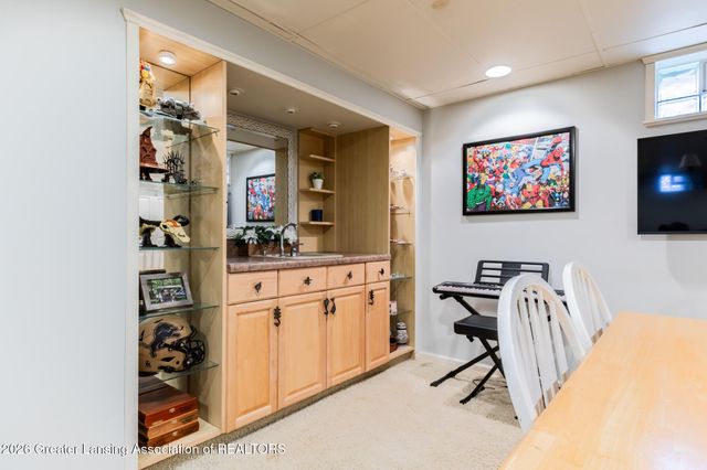 2014 Devonshire Avenue, Lansing, MI 48910
