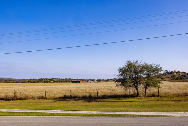 3200-22 Pinnacle Club Dr, Kerrville, TX 78028