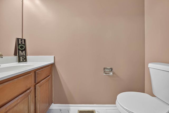 14053 S Lakeridge Drive, Plainfield, IL 60544